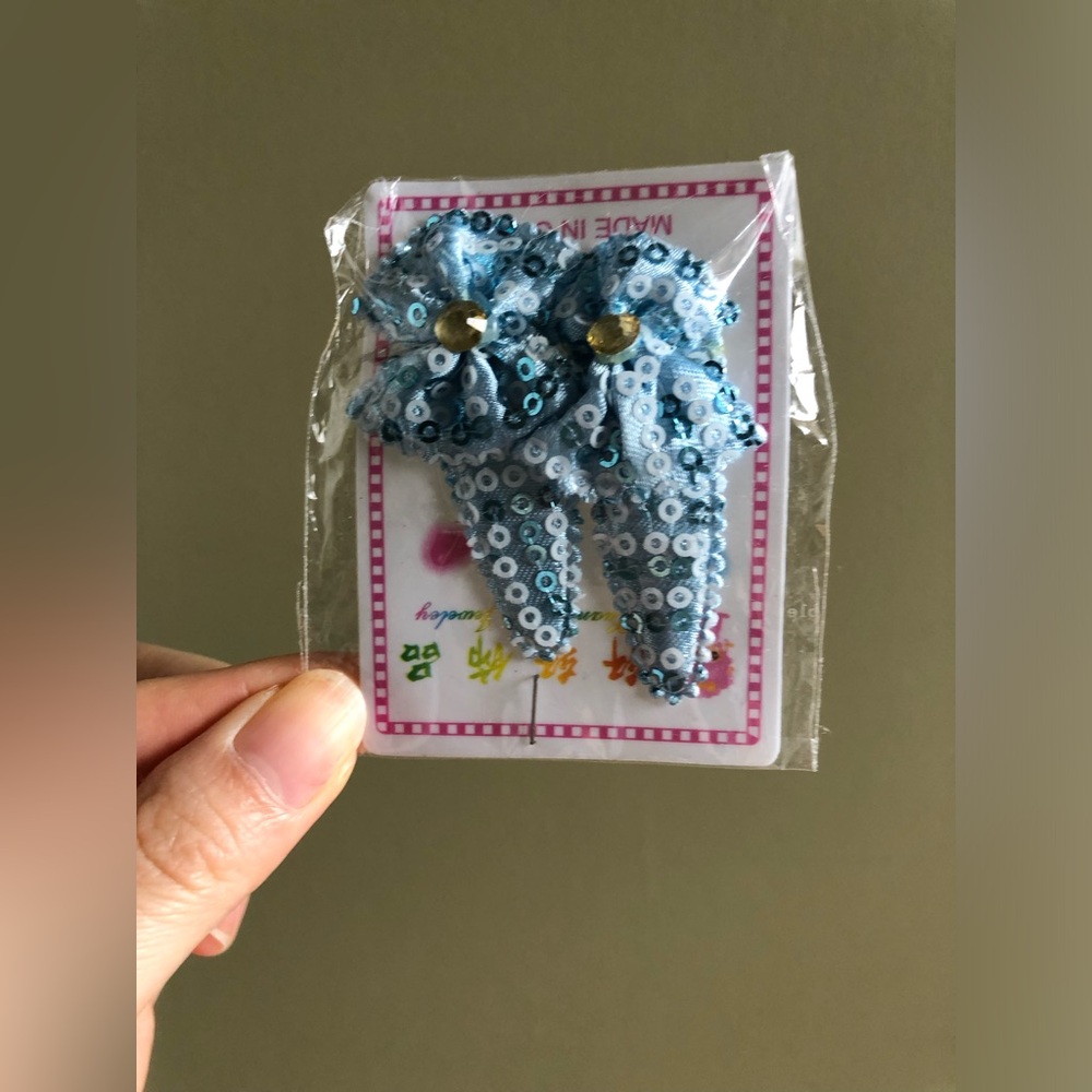 New Y2K Children  Girls Blue Sequin Bow Hair Clips Snap clip accessory